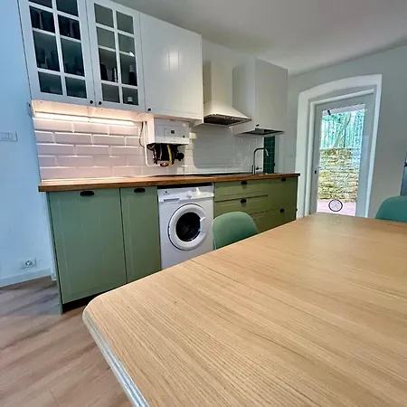 Apartman Zar 6 *
